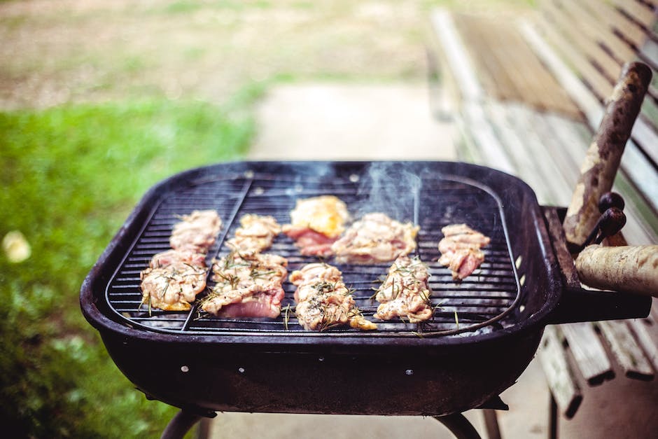 How To Have A Cookout With Less Mosquitoes